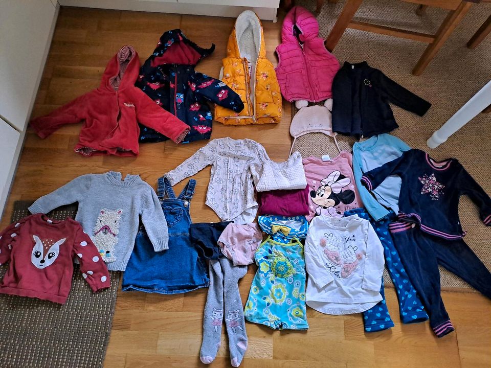 Kleiderpaket Kinder 80 und vieles mehr in Neumarkt-Sankt Veit