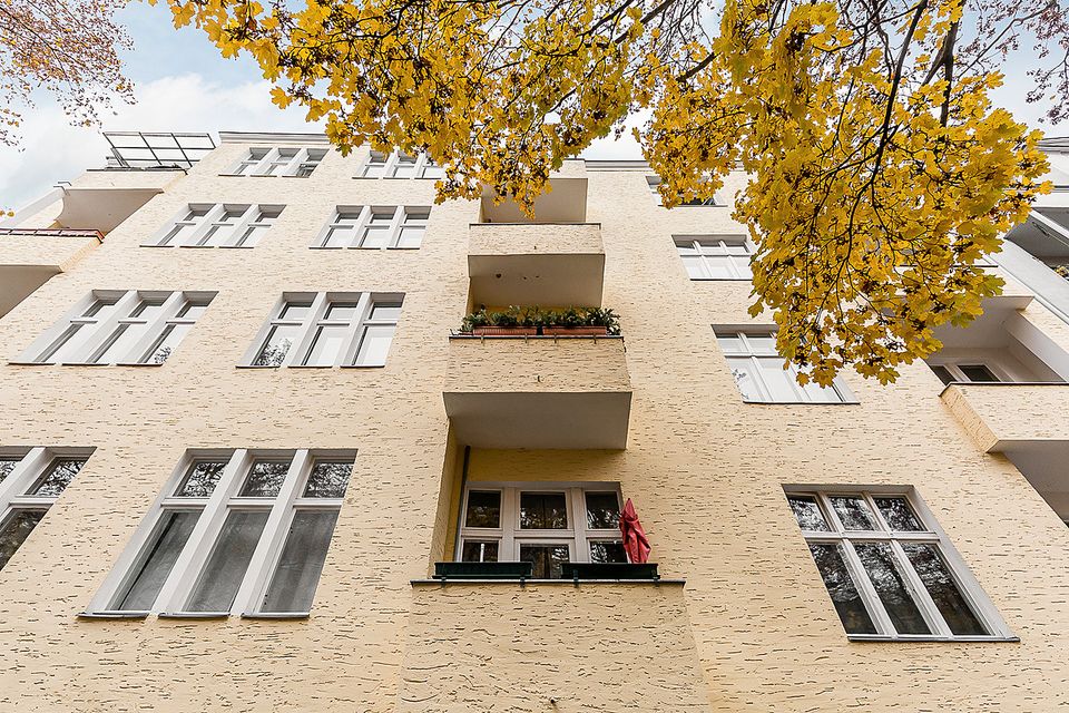 Umnutzbare Wohnung im Erdgeschoss mit Dielenboden ! in Berlin