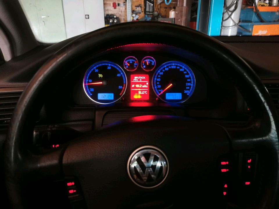VW Passat 3bg V6 2.5TDI 4 Motion in Teuchern