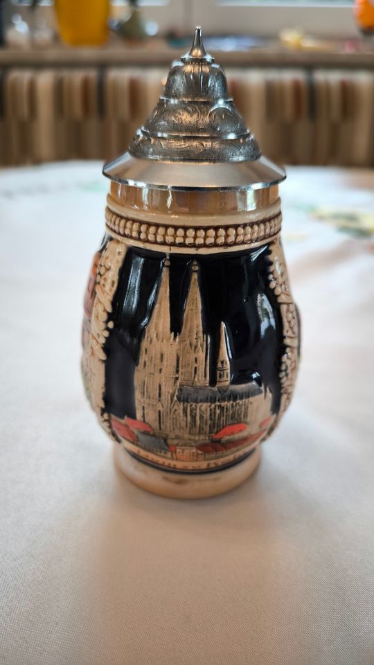 Kleiner Bierkrug Keramik mit Zinndeckel - Köln/Bonn/Drachenfels in Vierkirchen