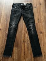 Schmale Jeans Low Waist Gr. 30/32 Hessen - Maintal Vorschau