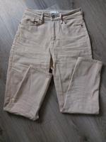 H&M Beige Mom Jeans 90s 36 Brandenburg - Teltow Vorschau