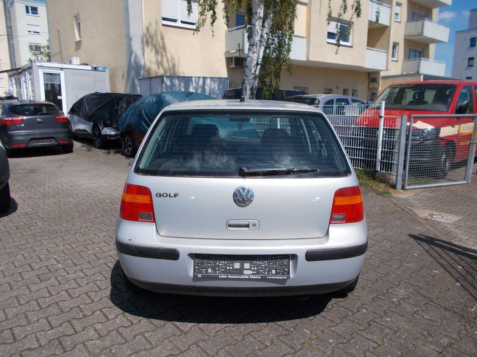 Volkswagen Golf 1.4 / Beschreibung lesen! in Mainz