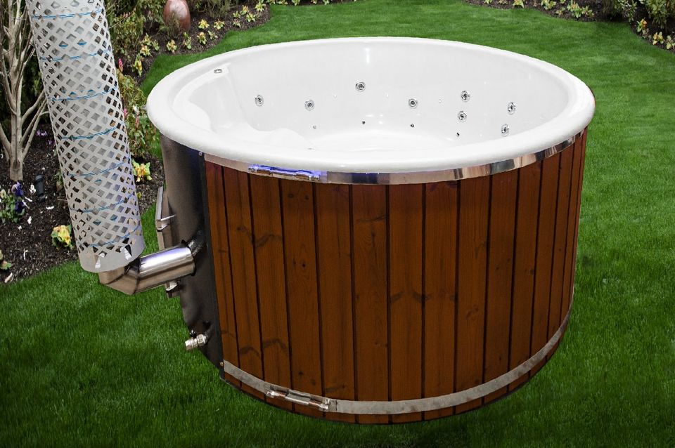 -20% Aktion! Hottub mit LED, ofen und massage Badezuber thermo in Berlin