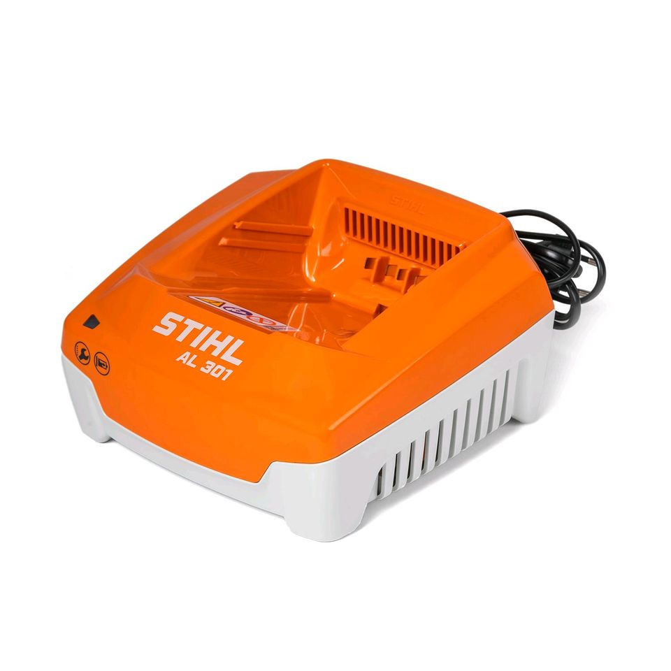 STIHL HSA 60 SET AK 10 / STIHL AL 301 / STIHL AK 20 / 2x Akku und in