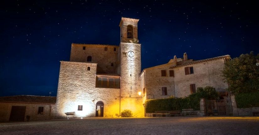 Unterkunft im Schlosshotel:  Italien, Castello Izzalini in Au