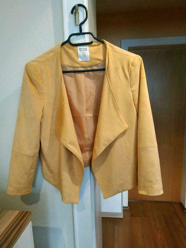 Blazer/ Jacken ab 9€ in Oberhausen