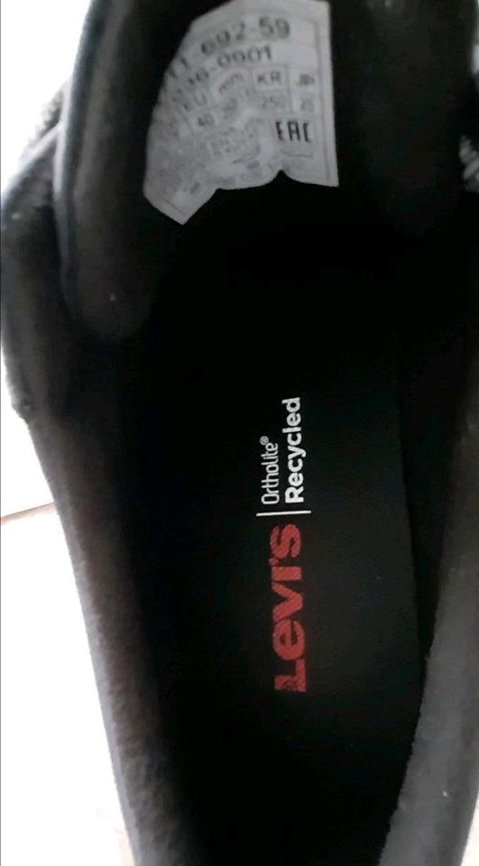 Levi's Sneaker SIERRA LOW S schwarz Gr. 40, NEU in Niederkrüchten