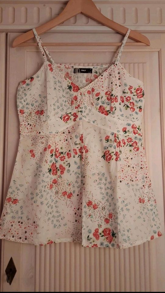 Trägerbluse Top Trägerhemd Bluse mit Blumen Only in Neuffen