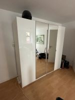 Ikea Kleiderschrank PAX 204x200 Sehr guter Zustand Ludwigsvorstadt-Isarvorstadt - Isarvorstadt Vorschau