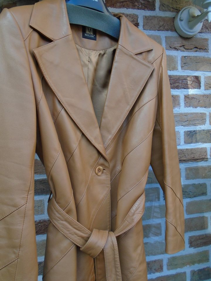 Lammnappa Jacke mit Bindegürtel in Cognac von MADELEINE. in Aachen