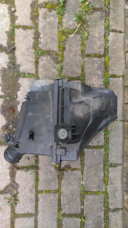 VW Passat 3bg Luftfilterkasten mit Luftmassenmesser in Osterholz-Scharmbeck