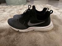 Nike Presto Turnschuhe Gr. 42 Rheinland-Pfalz - Mayen Vorschau