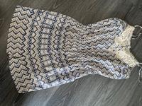 Gemusterter Jumpsuit Hessen - Wöllstadt Vorschau