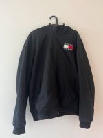 Jacke Tommy Hilfiger Männer schwarz Leipzig - Leipzig, Zentrum-Süd Vorschau