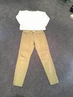 Strick Pulli beige Gr.S NEU & Hose Khaki C&A Gr.M/L Stretch Niedersachsen - Barnstorf Vorschau