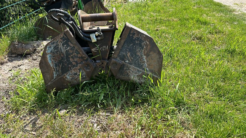 Verkaufe Greifer Bagger Schalengreifer in Oschatz