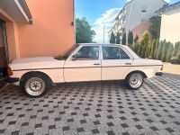 Mercedes Benz W 123  250  Klima Rheinland-Pfalz - Lingenfeld Vorschau