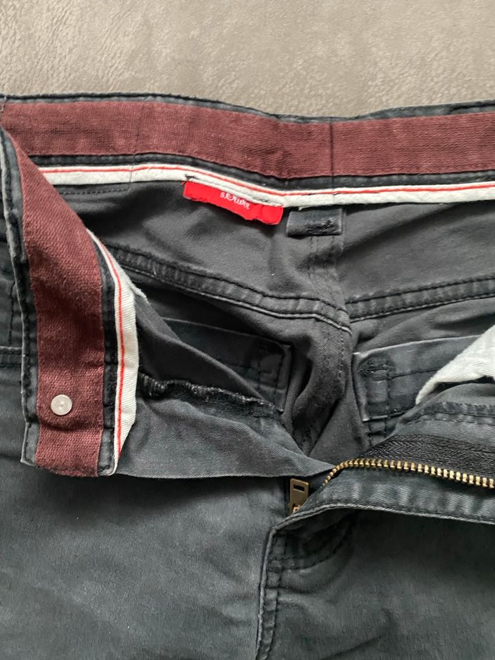 Herrenhose Chino S‘Oliver, schwarz, Größe 34/36 in Eilenburg