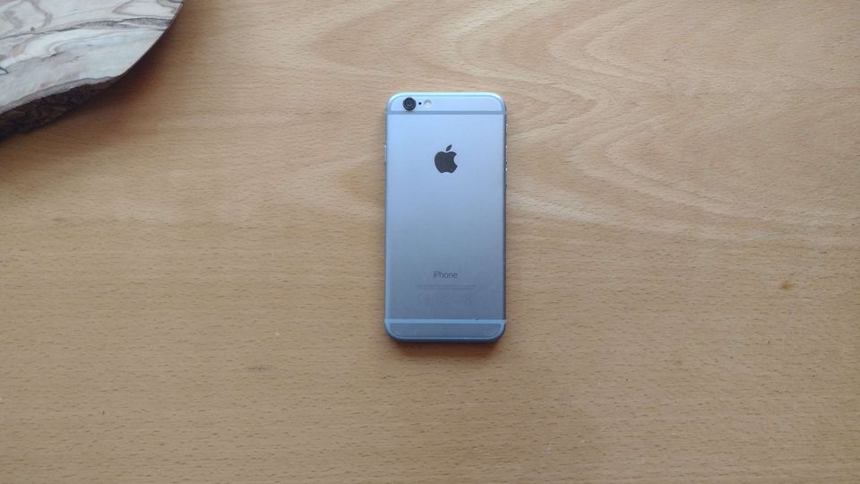 iPhone 6 - Silber - DEFEKT in Bernau