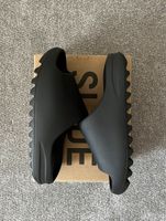 Yeezy Slides Onyx 44.5 und 46 Hessen - Lampertheim Vorschau