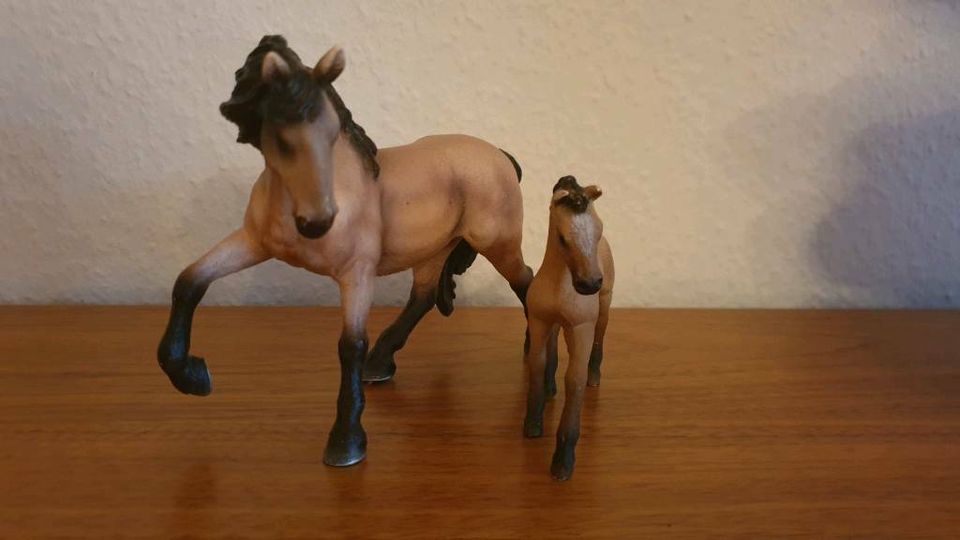 Schleich- Pferd mit Fohlen in Eppingen