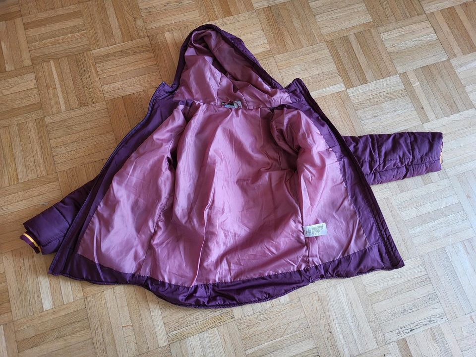 Stepjacke / Übergangsjacke Gr.134  Mädchen zu verschenken in Biebertal