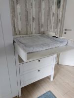 Ikea Hemnes Wickelkommode mit Zubehör Rheinland-Pfalz - Maring-Noviand Vorschau