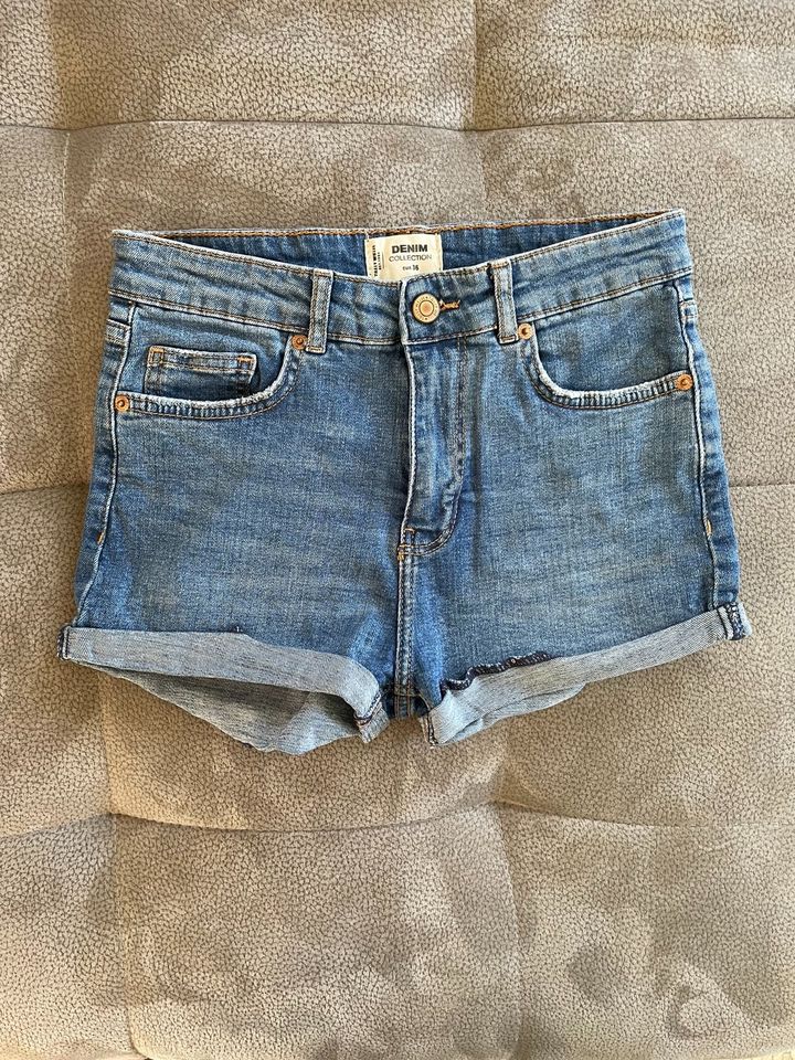 Jeans-Shorts Gr. 36 „Tally Weijl“ in Husum