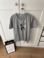 Calvin Klein Herren Shirt L Grau hellgrau T-Shirt Hemd Oberteil n Bayern - Rennertshofen Vorschau