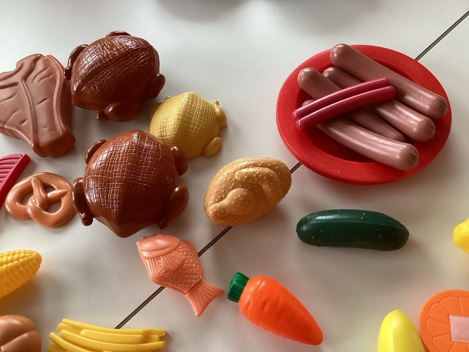 Spielzeug Spielküche Zubehör Obst/Gemüse in Frankenberg (Eder)