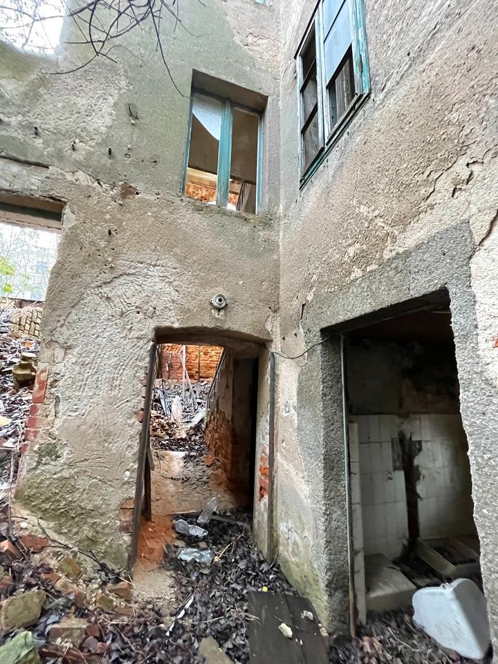 Mehrfamilienhaus, Ruine ohne Denkmalschutz. Auch als Baugrundstück nutzbar! in Görlitz