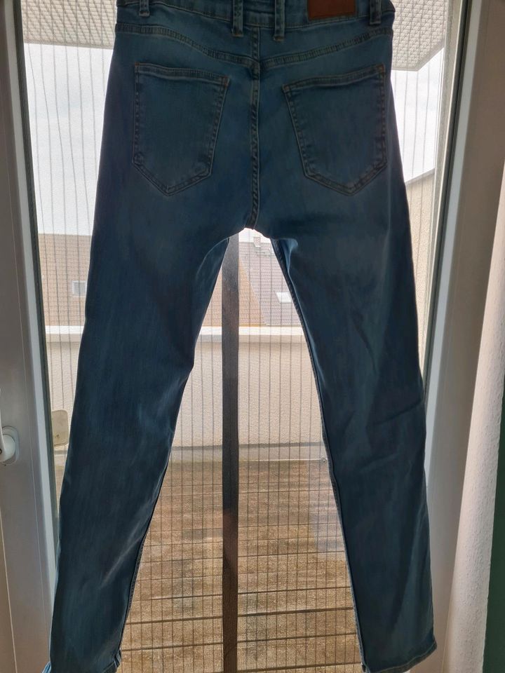 Jeans 32/34 Smith&Solo in Frankfurt am Main