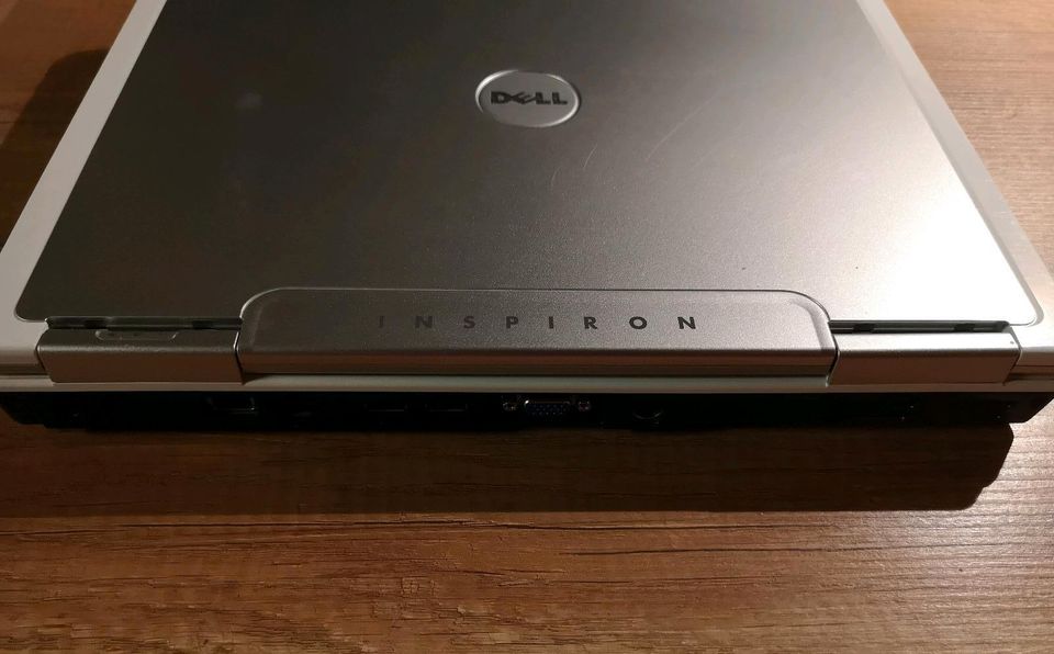 Laptop Dell Inspiron 6400 PP20L Notebook PC Ladekabel fehlt in Burghaun