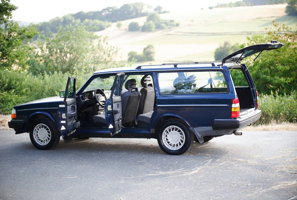 Volvo 240 245 Kombi Automatik, HU neu, Kompletthistorie in Bad Homburg