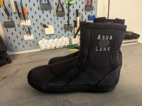 Tauchausrüstung Aqua Lung Neoprenanzug Schuhe G41 Schleswig-Holstein - Groß Kummerfeld Vorschau