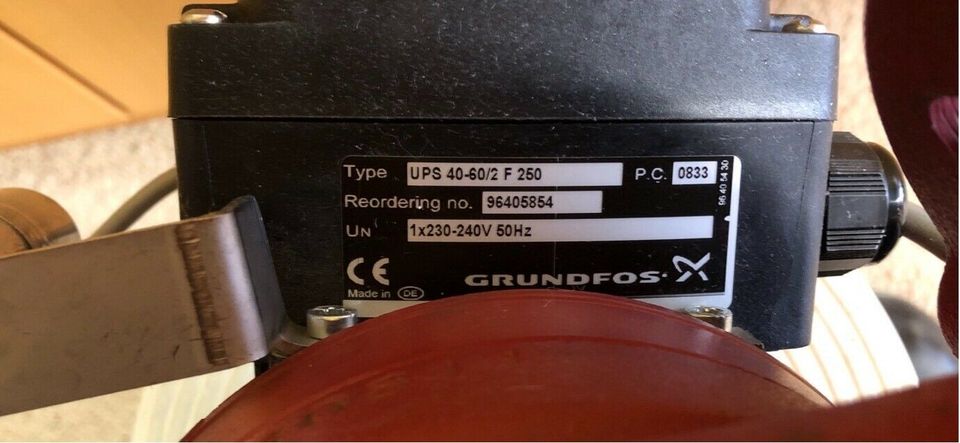 Umwälzpumpe Grundfos UPS 40-60/2 F in Buxtehude