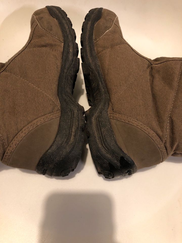 Winterstiefel Quechua Olive 35 gefüttert in Köln