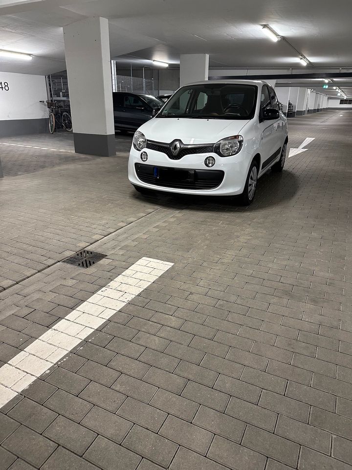 Renault Twingo Leihwagen Auto mieten Kleinwagen Langzeitmiete in Berlin