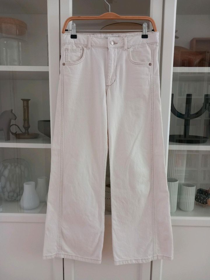 Zara 164 XS Low Waist Flare Wide Crop Jeans weiß Creme Ankle 32 in Essen-West