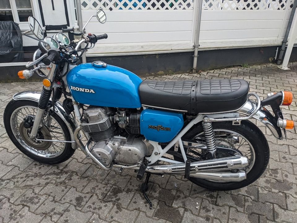 Hondo CB 750 Four in Schwelm