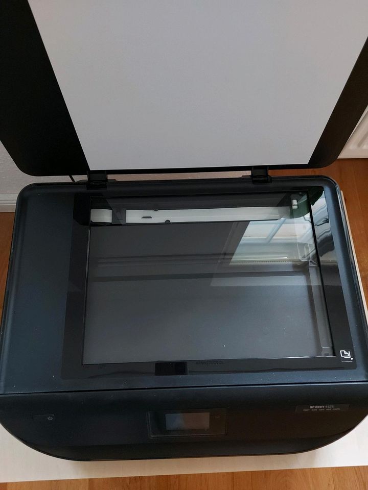 Drucker & Scanner HP envy 4525 in Berlin