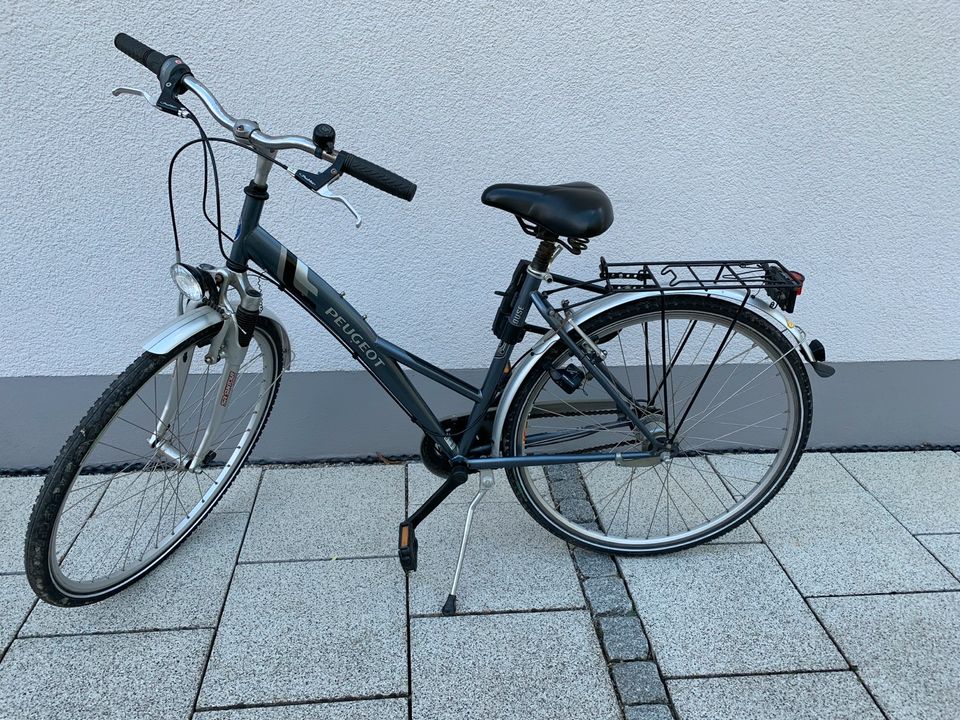 PEUGEOT Damen Fahrrad City Rad TOULOUSE inkl. Schloß in München