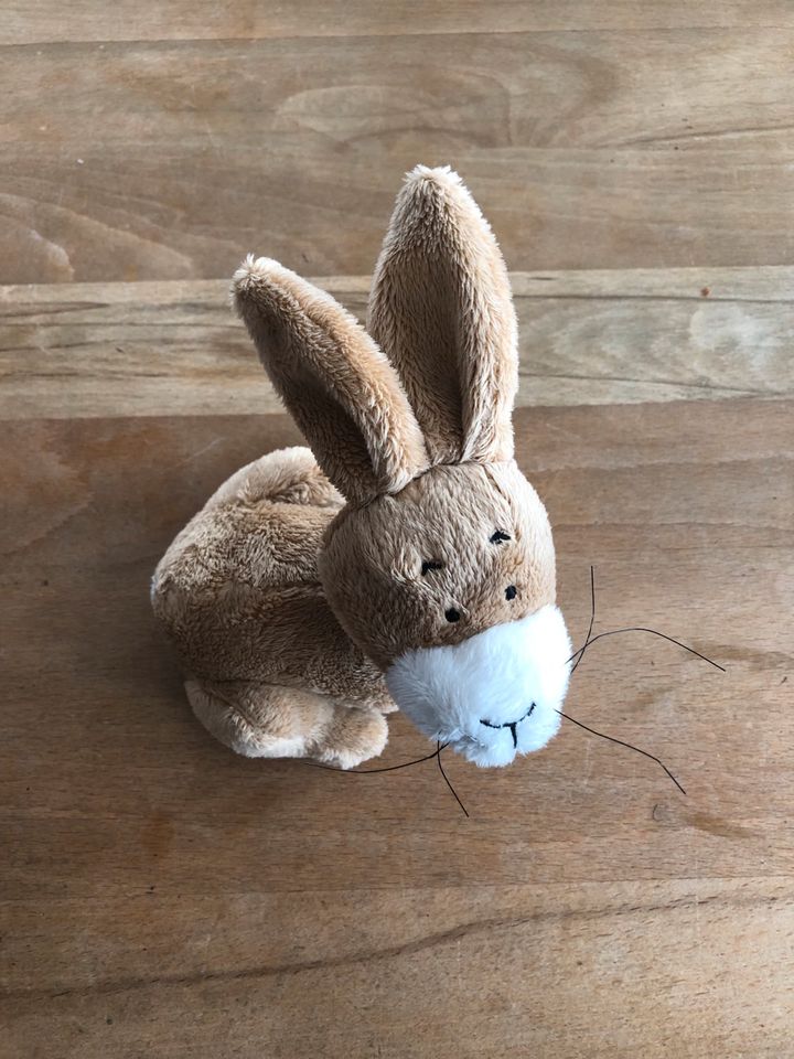 Kuscheltier Osterhase, aus Conni und der Osterhase in Melle