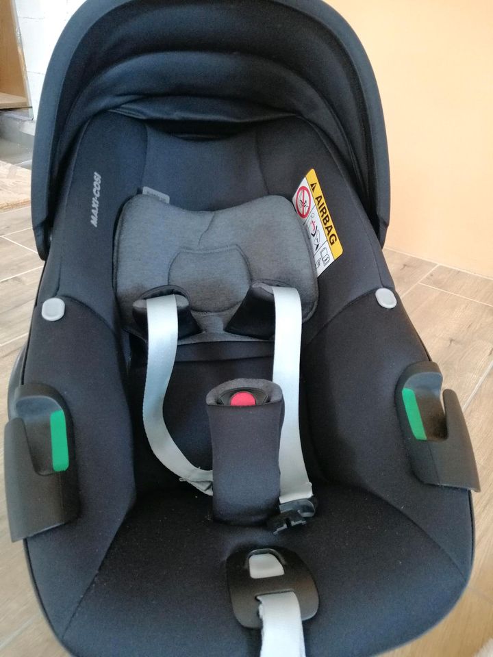 Babyschale Maxi Cosi Pebble 360 in Osterburg