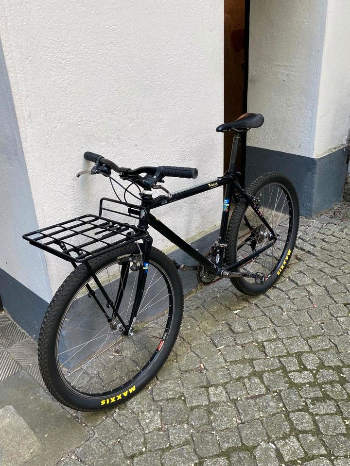 Giant T-Rack Commuter 18 Zoll MTB retro kult frontrack shimano in Berlin