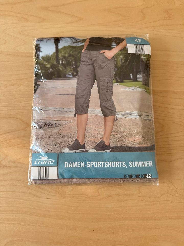 Graue Hose Sportshorts von crane in der Größe 42 Neu mit Etikett in Lohmar