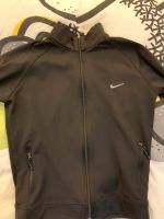 Nike sport Jacke 164cm Stuttgart - Feuerbach Vorschau