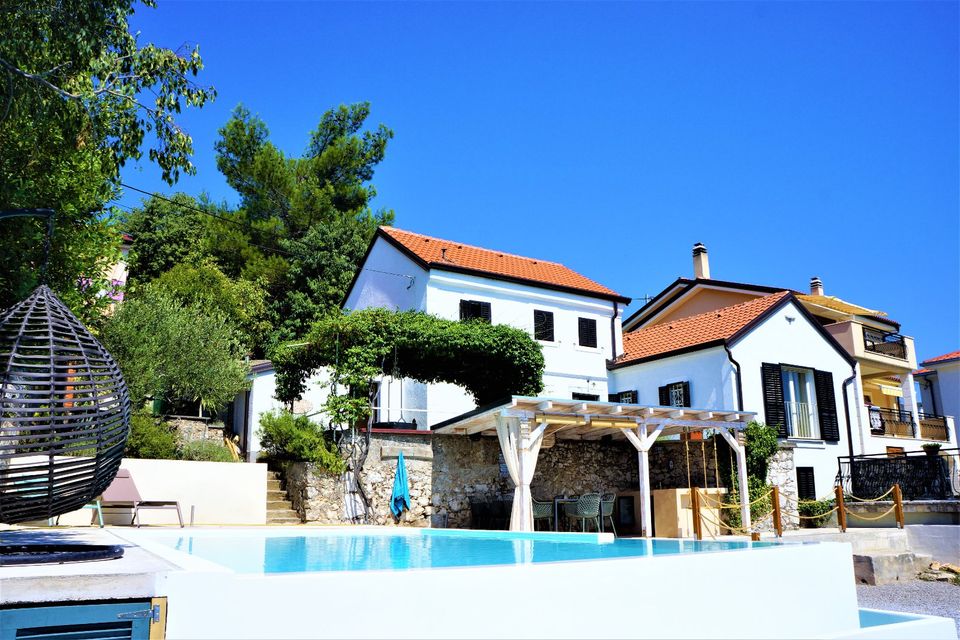 ⭐⭐⭐⭐Ferienhaus Kostrena, Kroatien, 9 Pers., Infinity Pool in Ried