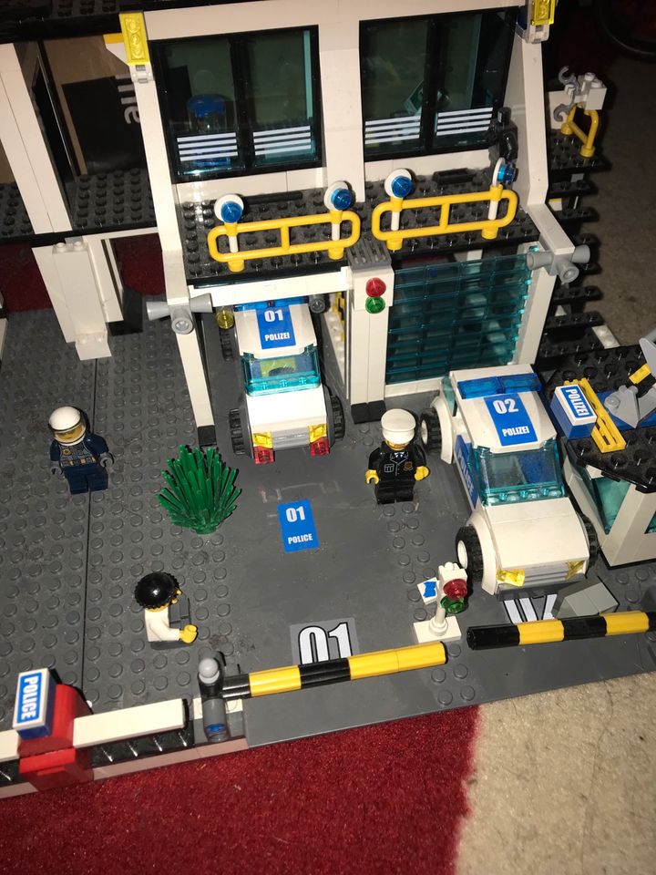 Lego Polizeistation City 7744 von 2008 in Bad Honnef